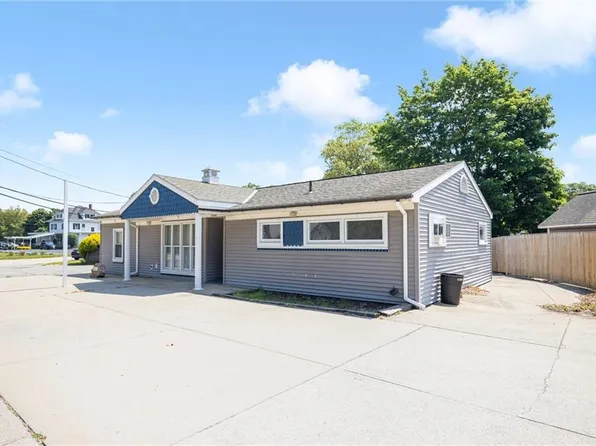 1010 Warwick Ave, Warwick, RI 02888