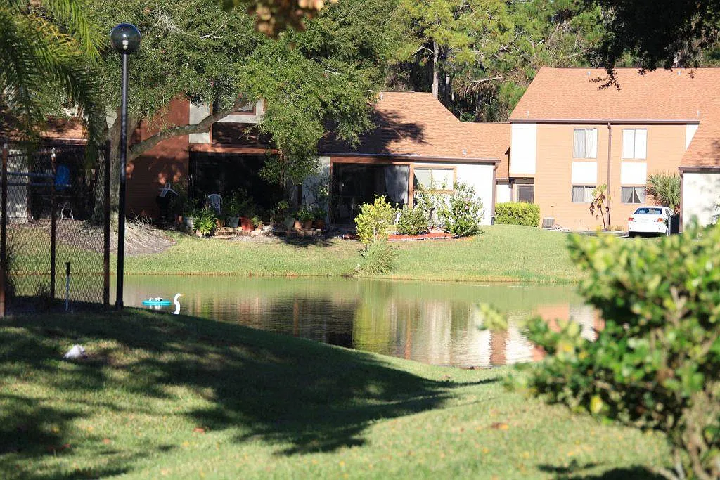 2 bed, $1,895 — Photo 4