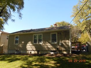 609 SE Howard Ave, Lees Summit, MO 64063