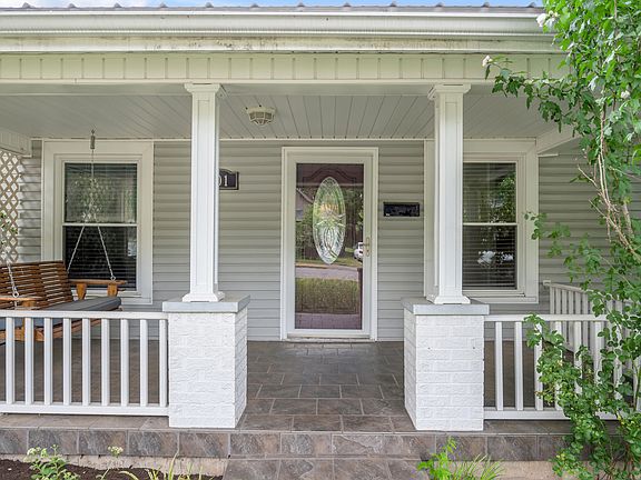 5th image of 301 Bassett Ave