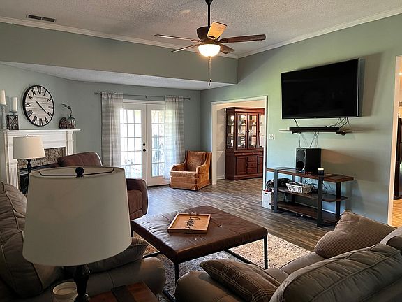 4th image of 262 Casaview