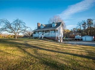 3811 New Walkertown Rd, Winston Salem, NC 27105