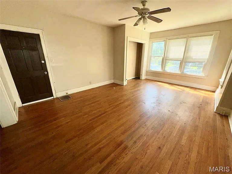 2406 Edison Ave #1A — Photo 8