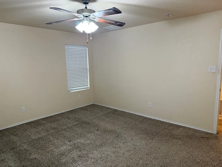 851 Liberty Park Dr — Photo 9