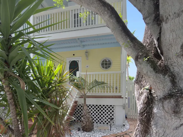 18 Golf Club Dr, Key West, FL 33040