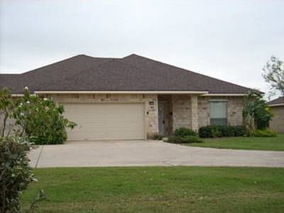 1st image of 33 Golf House Dr