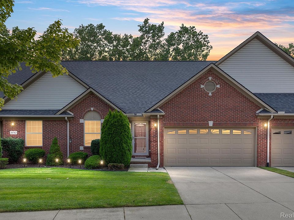 1st image of 20730 Doves Pointe Dr