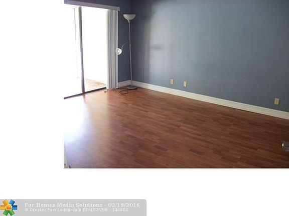 4th image of 2300 S Cypress Bend Dr APT 202