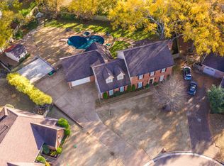 2200 Knoll Ln, Germantown, TN 38138