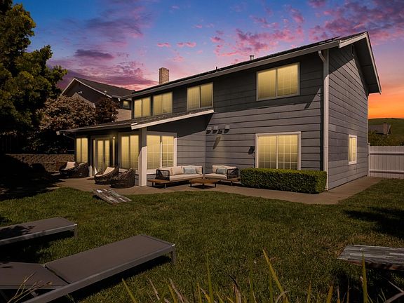 3rd image of 557 Cooper Drive