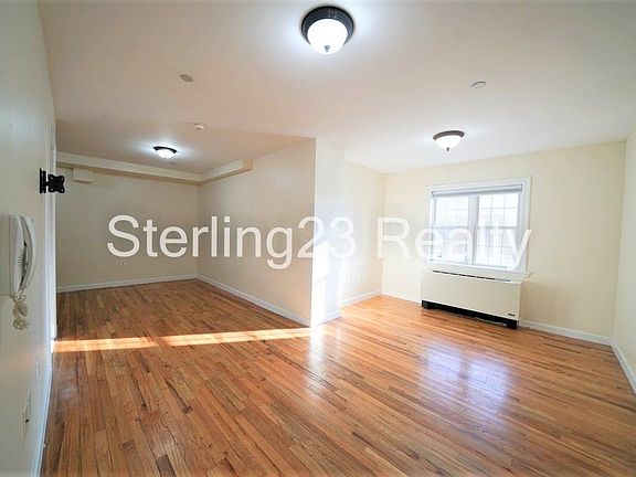 4th image of 28-25 Astoria Blvd #3C