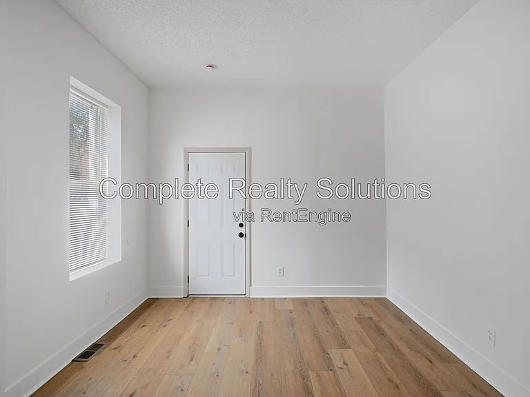 2928 Texas Ave #1F — Photo 11