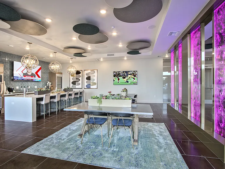 Jade Apartments — Photo 2