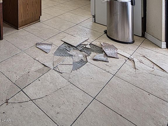 4th image of 410 Mulberry Ave