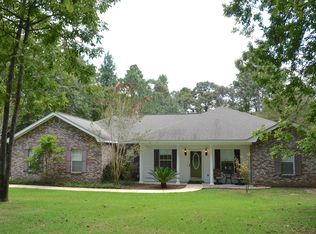23 Jared Ln, Hattiesburg, MS 39402