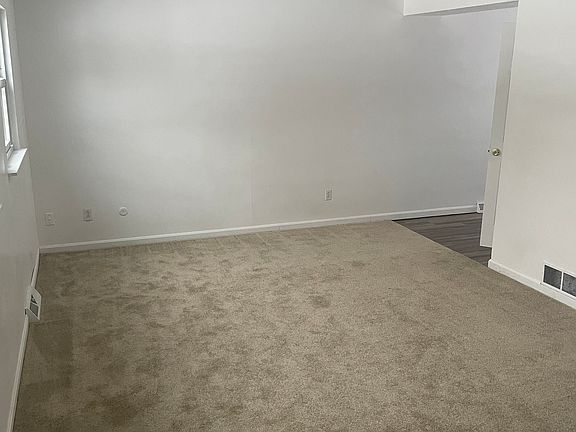 3rd image of 5360 Jeanne Lynn Ave #1