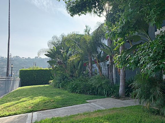 2nd image of 5011-5015 Monte Vista St #203