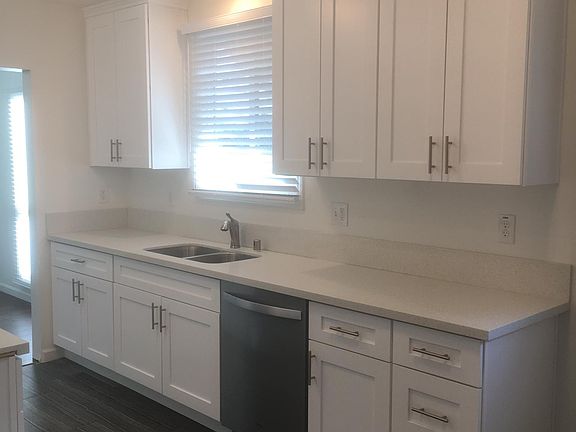 2nd image of 5317 Cochin Ave