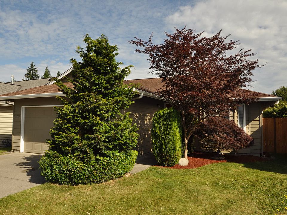1st image of 2823 178th Pl NE