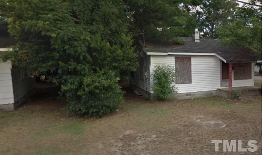 2nd image of 1022 Caledonia Rd