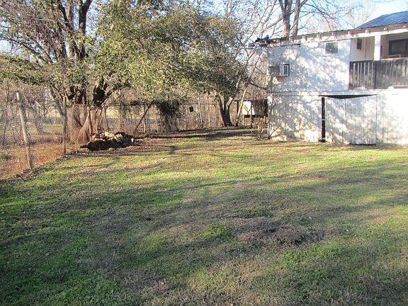 5th image of 11 Harmon Creek Dr
