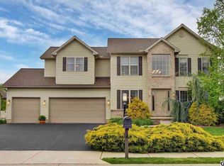1427 Wheatfield Dr, York, PA 17408