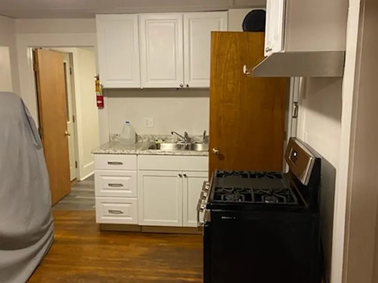 18 Weston St — Photo 1