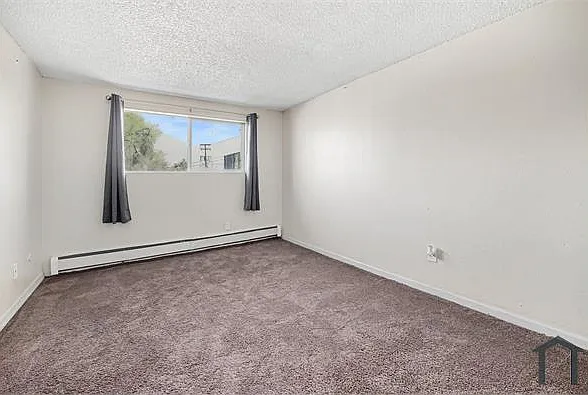 1908 Clinton St #203 — Photo 3