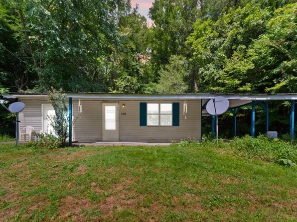 6026-6026 State Highway 221, Bledsoe, KY 40810