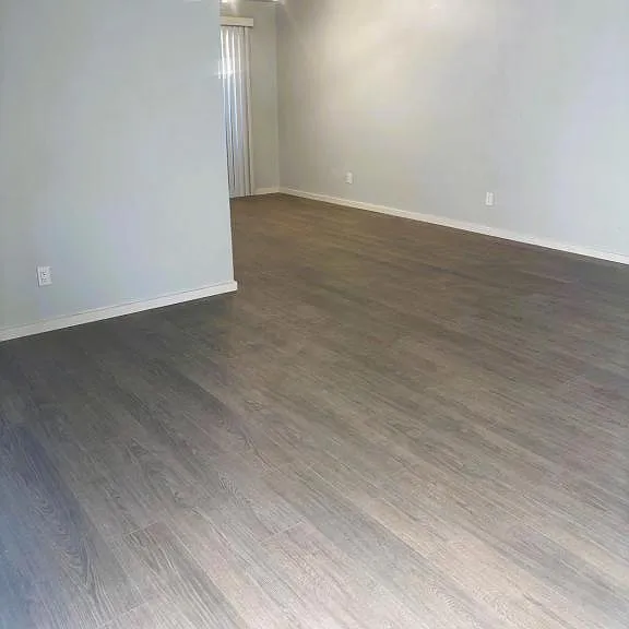 870 Kruse Ave — Photo 2