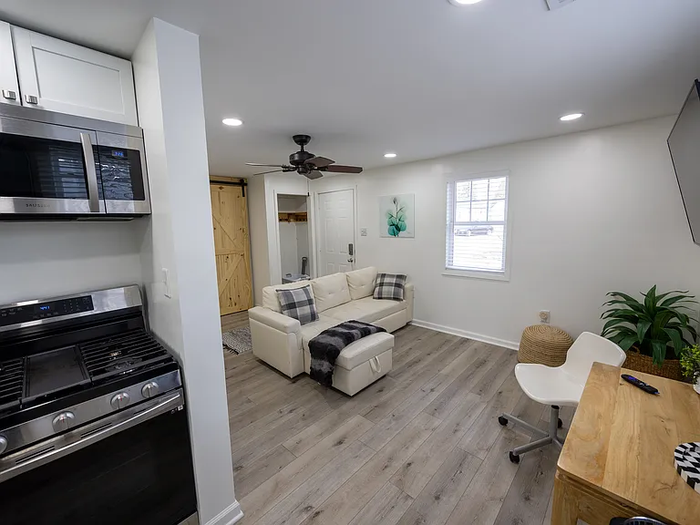 1230 Reese Ave #1230 — Photo 13