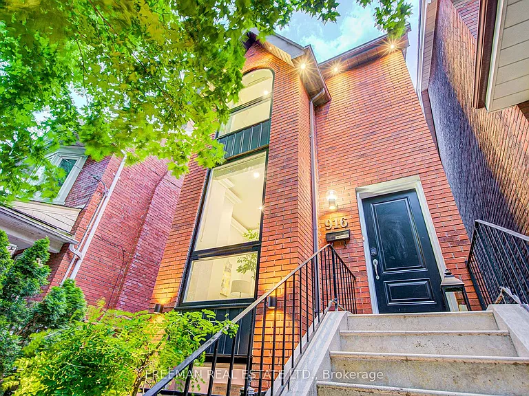 916 Manning Ave #MAIN2ND FLOOR — Photo 1