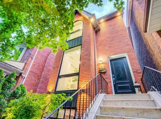 916 Manning Ave BASEMENT R, Toronto, ON M6G 2X4