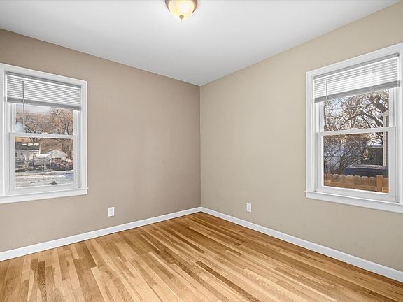 3rd image of 919 N 25th St