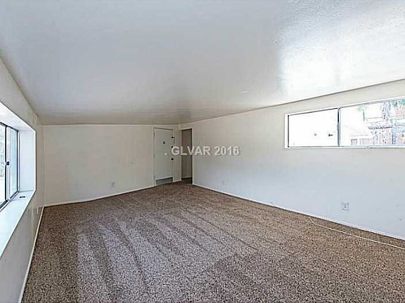 3rd image of 1705 E McWilliams Ave