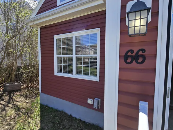 66 Oak St, Trenton, NS B0K 1X0