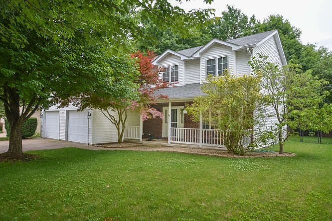 1st image of 1044 E Jennifer Dr