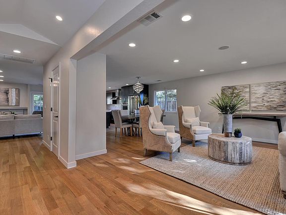 2nd image of 130 Forest Hill Dr