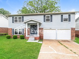 2438 Millvalley Dr, Florissant, MO 63031