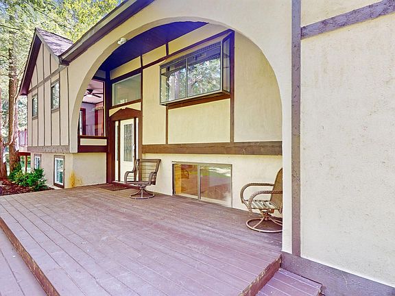 3rd image of 102 Allyson Ln