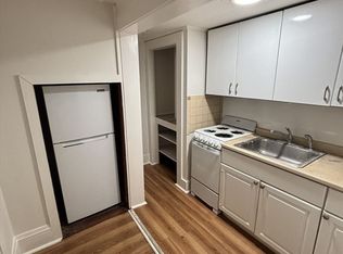 576 Main Street, Dennisport, MA 02639