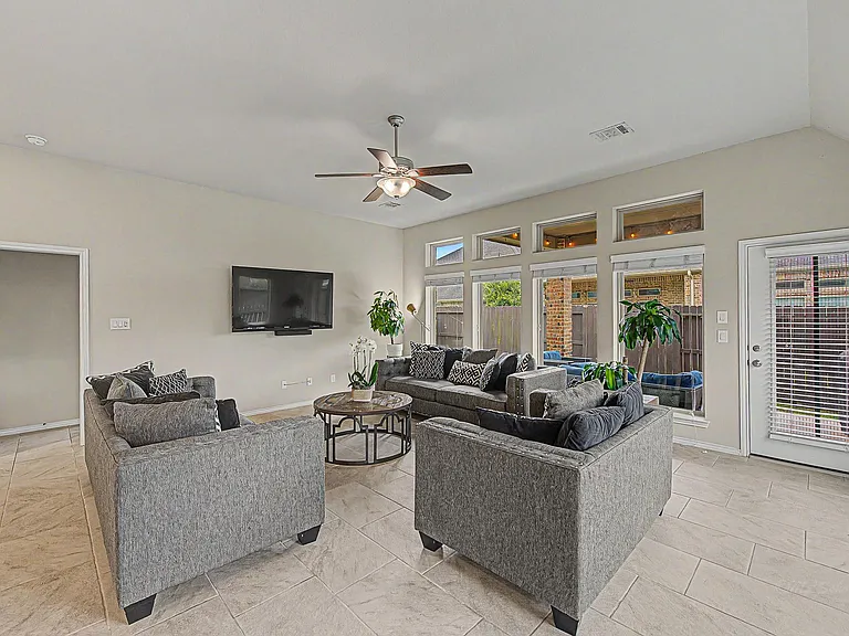 29147 Crystal Rose Ln — Photo 24