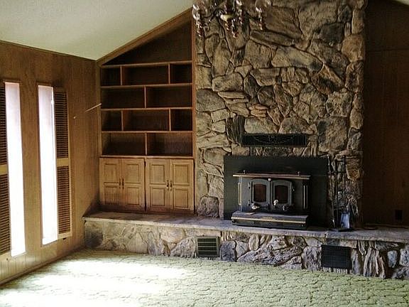 5th image of 1517 County Road 215