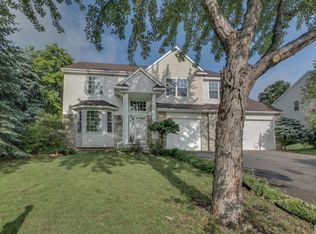 6724 Manchester Dr, Chanhassen, MN 55317