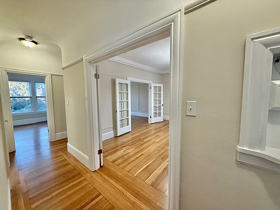 2nd image of 1045 Lake St APT 8