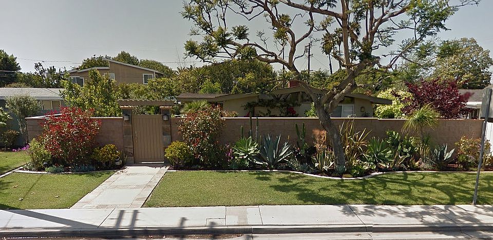 1993 Orange Ave
