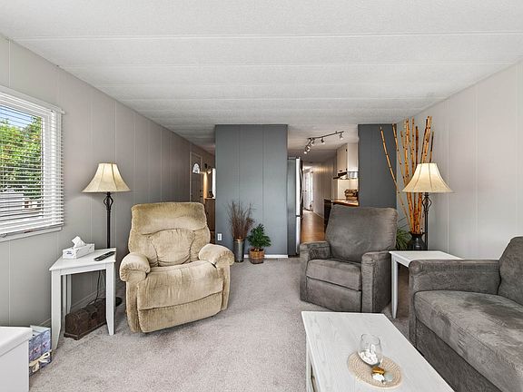 5th image of 2401 Ord Rd #109