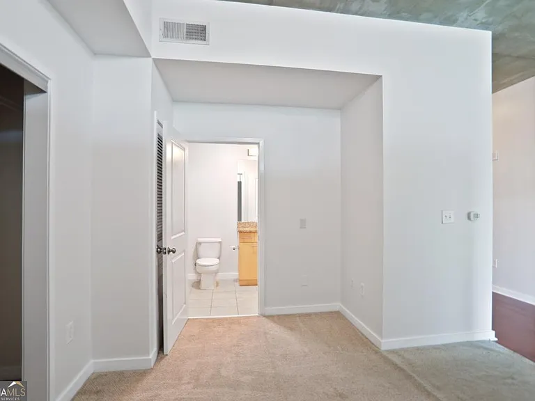 3324 Peachtree Rd NE #915 — Photo 19