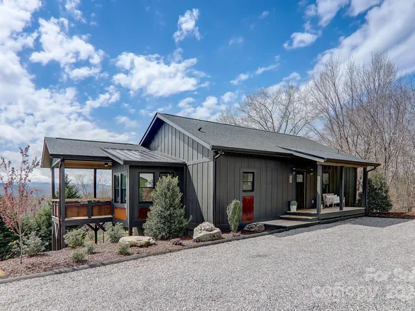 33 Sportsman Dr, Canton, NC 28716