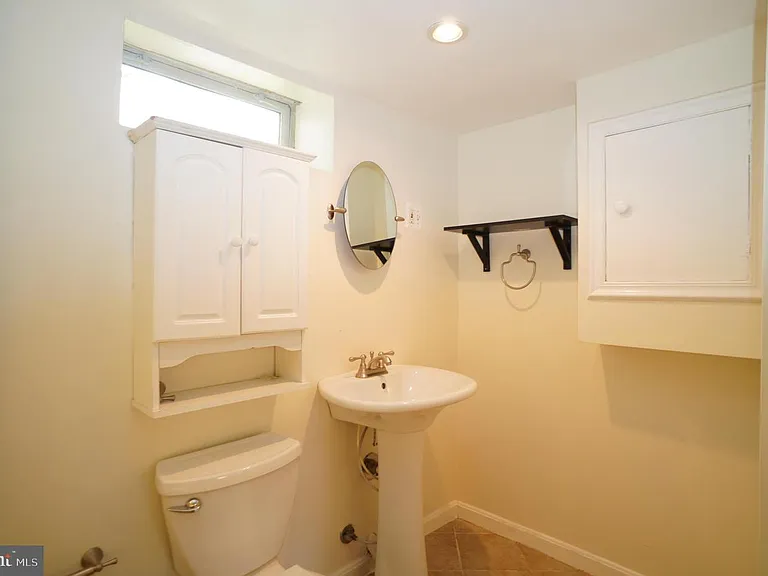 2161 N Brandywine St — Photo 17